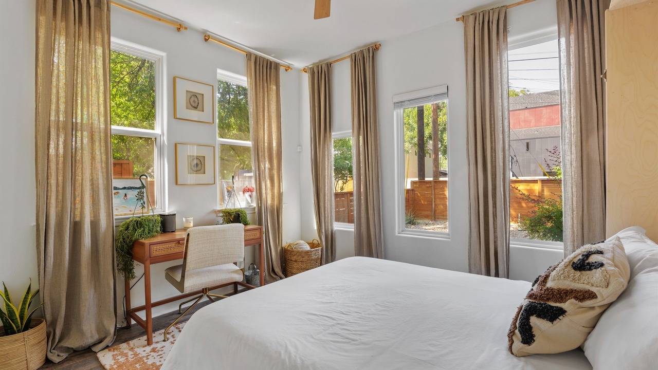 Photo of Bedroom in Govalle