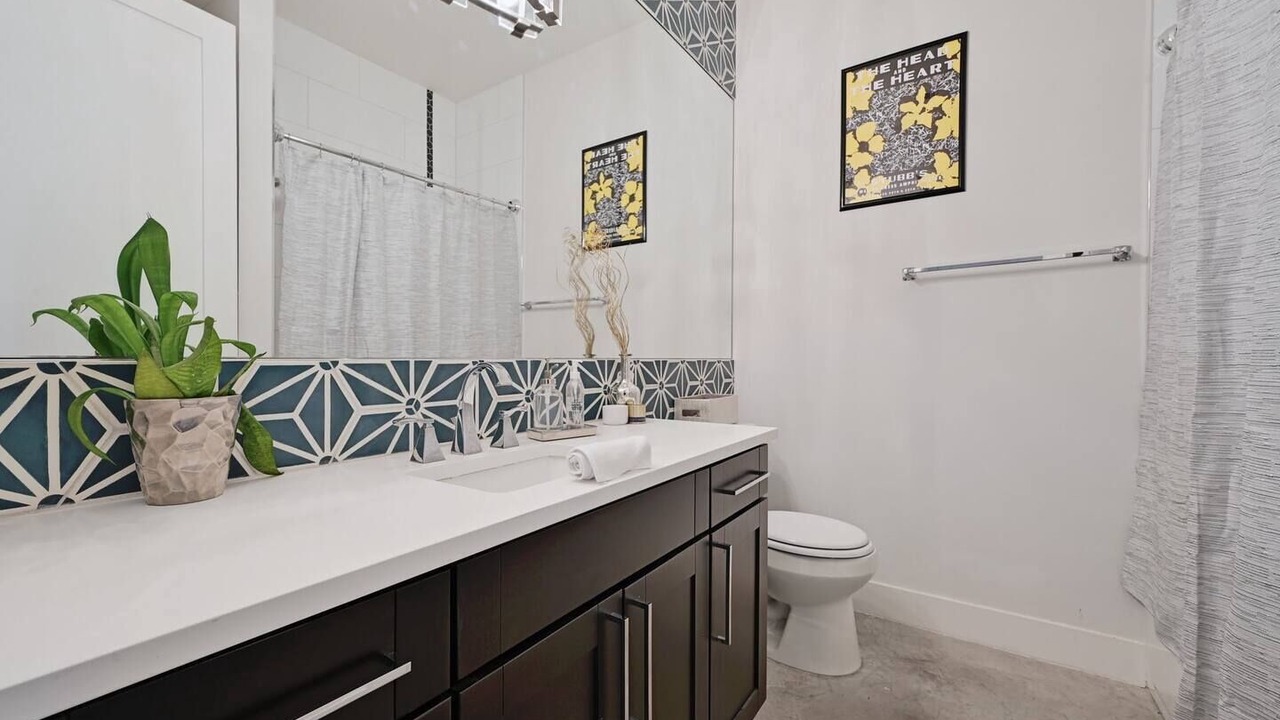 Photo of Bathroom in Dawson