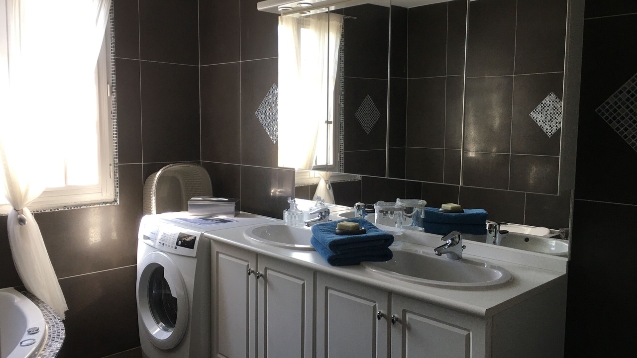 Photo of Bathroom in Belgentier