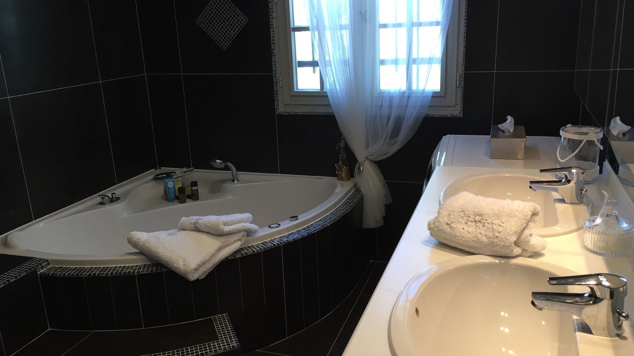 Photo of Bathroom in Belgentier