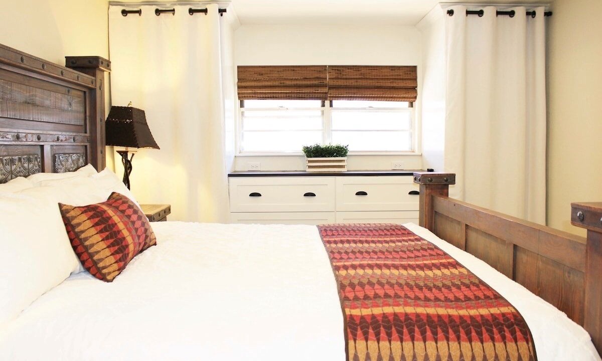Photo of Bedroom in Pottsboro