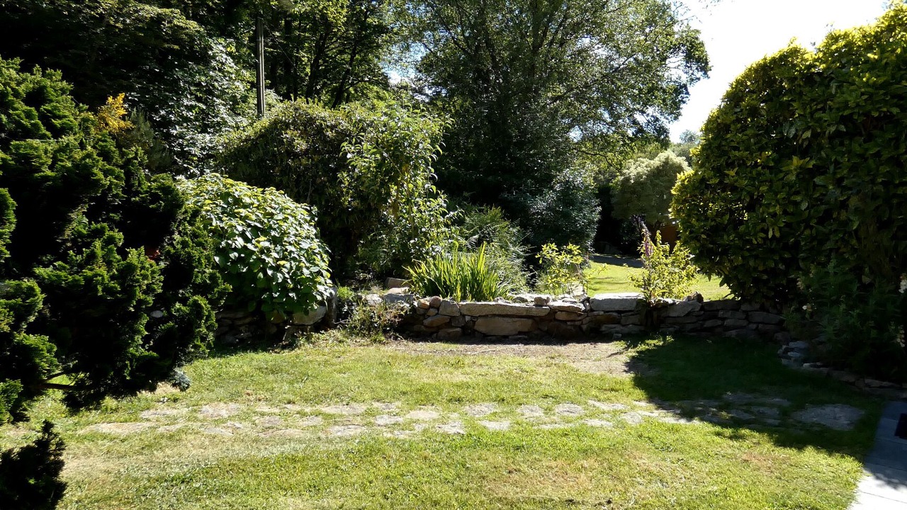 Photo of Outdoor in Meslan