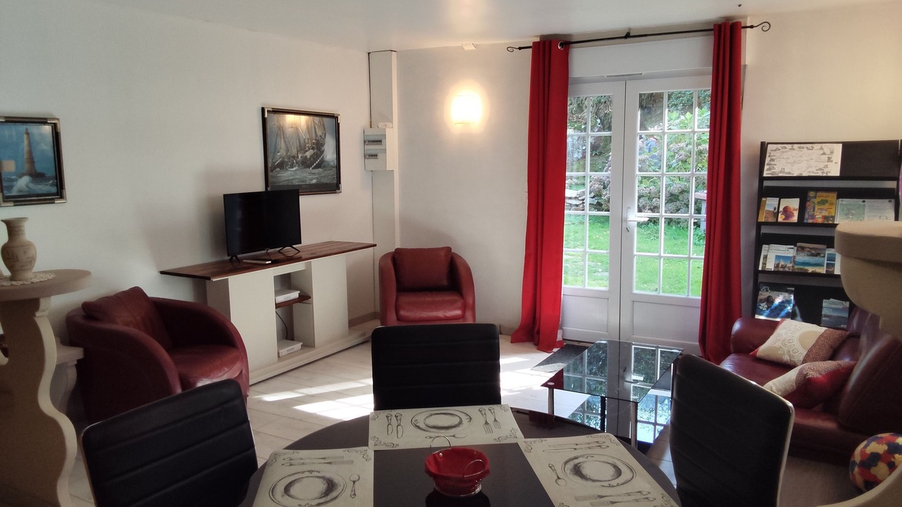 Photo of Others in Meslan