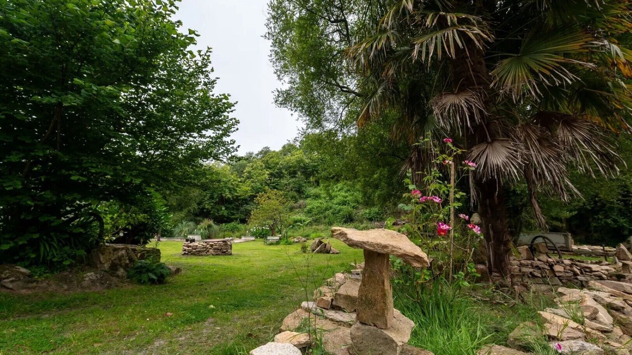 Photo of Outdoor in Meslan