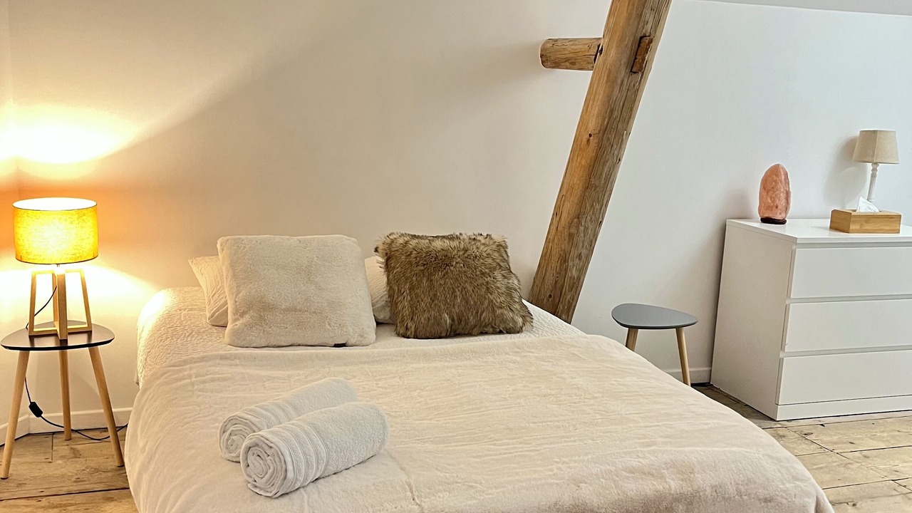 Photo of Bedroom in Meursault