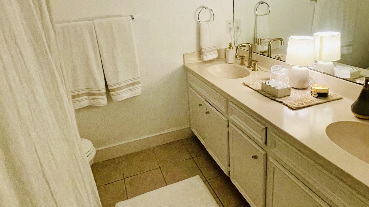 Photo of Bathroom in Lost Creek