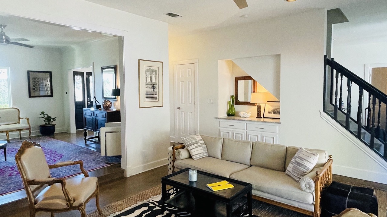 Photo of Livingroom in Lost Creek