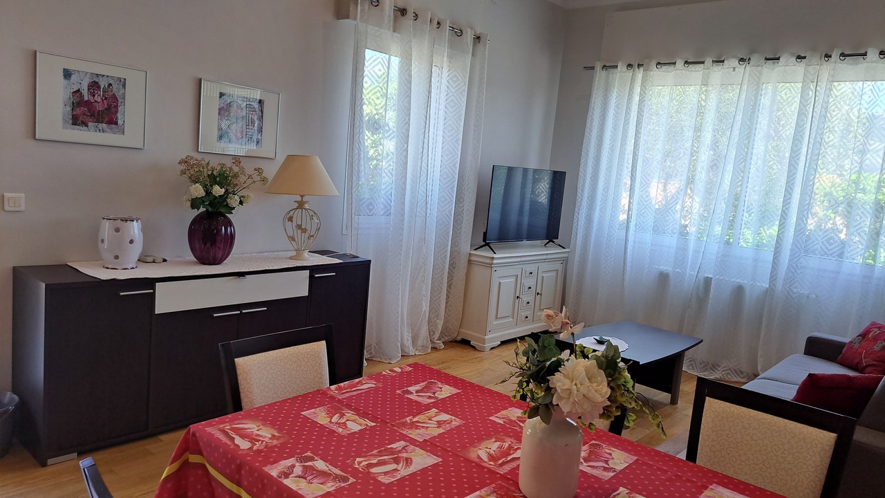 Photo of Others in Carros