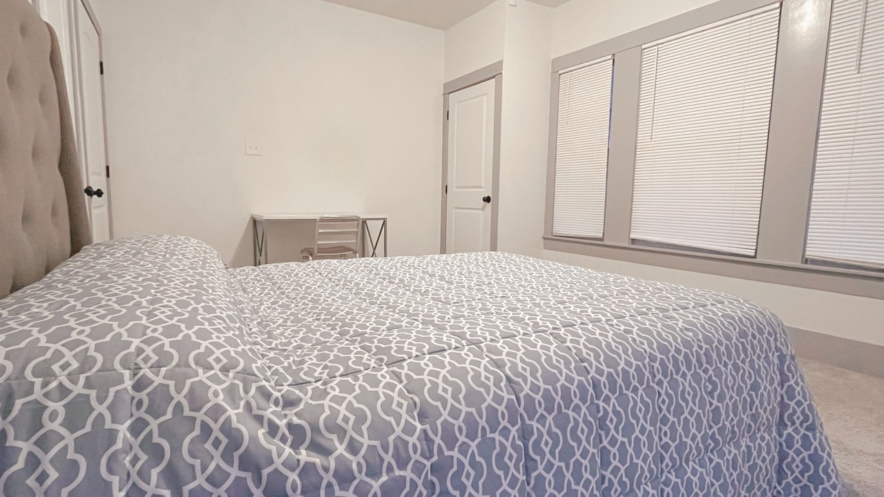 Photo of Bedroom in Highland Park