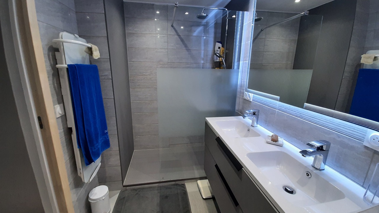 Photo of Bathroom in La Cote Radieuse