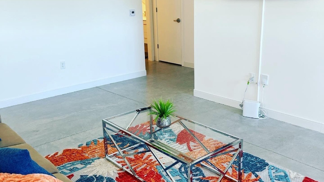 Photo of Livingroom in Midtown
