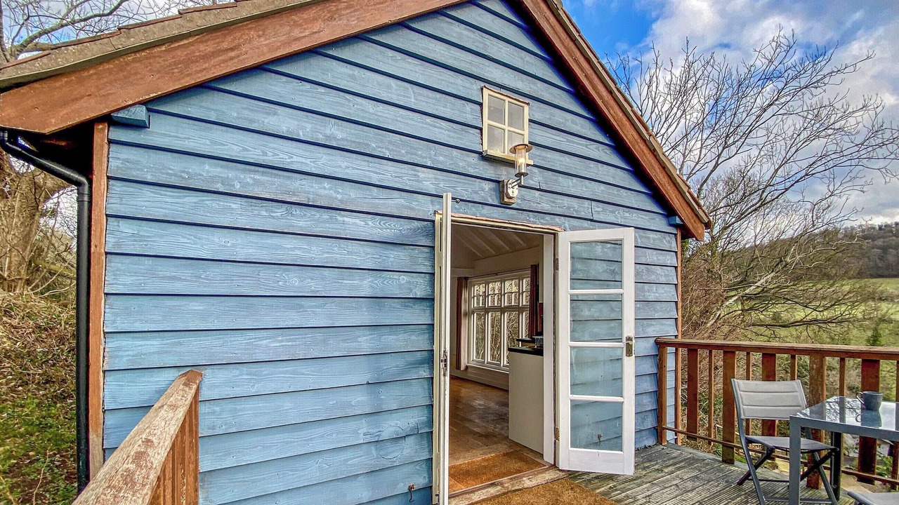 Photo of Outdoor in Stroud