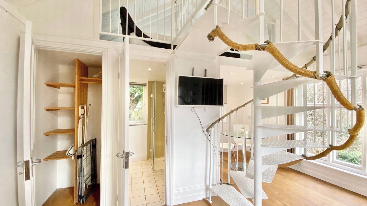 Photo of Others in Stroud