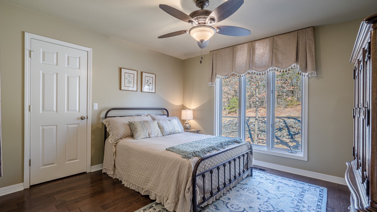 Photo of Bedroom in Hot Springs Village