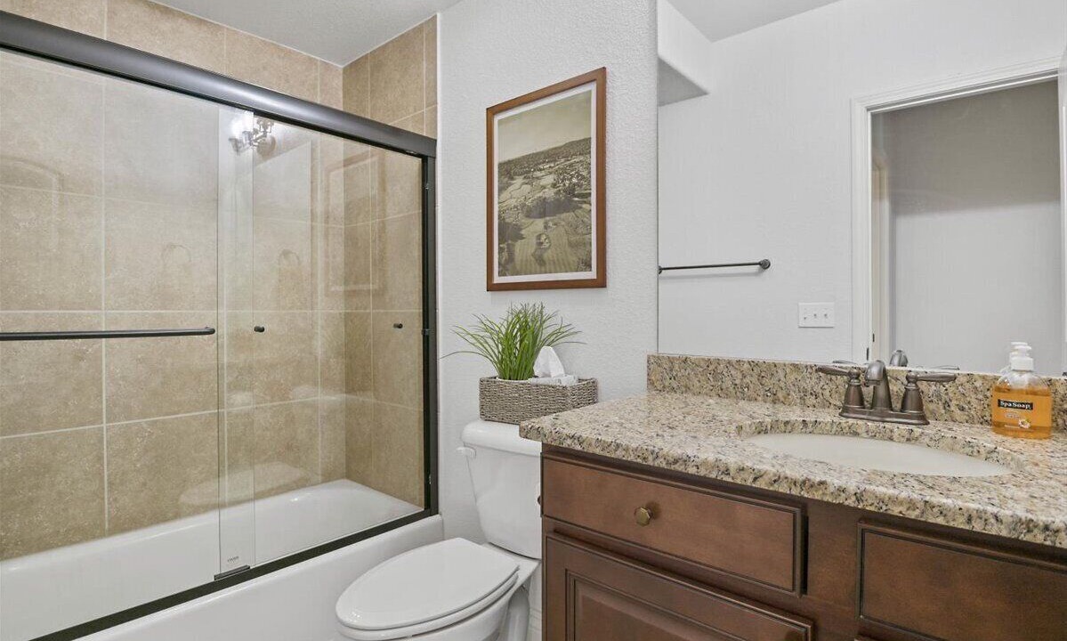 Photo of Bathroom in Camdenton