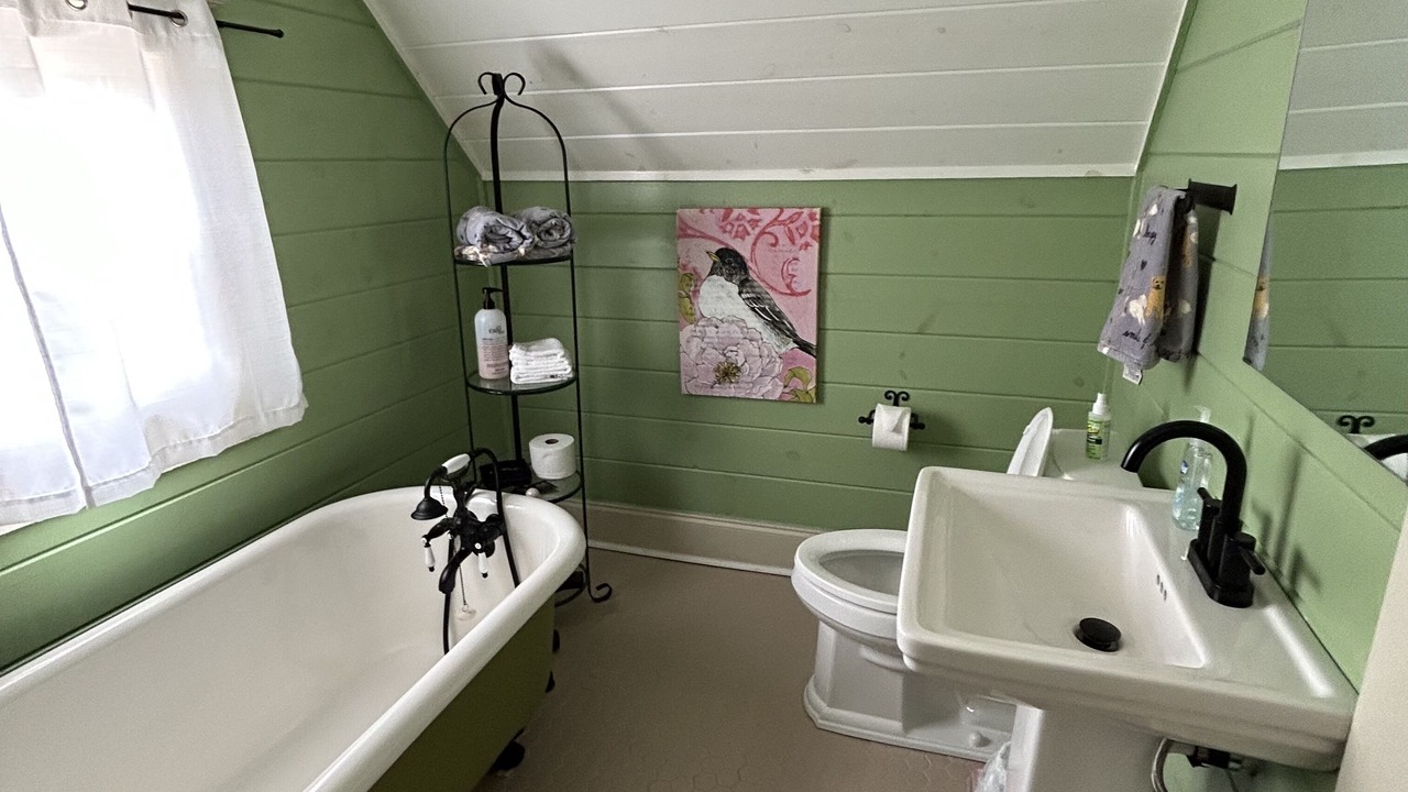 Photo of Bathroom in Sulphur Springs