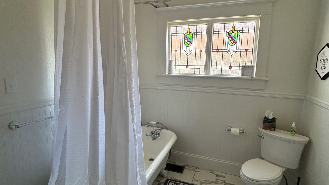 Photo of Bathroom in Sulphur Springs