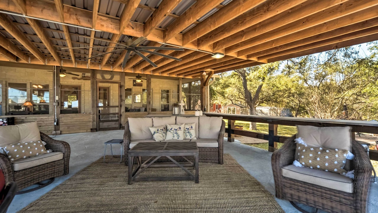 Photo of Patio Balcony in Blanco