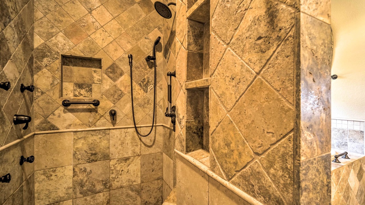 Photo of Bathroom in Blanco