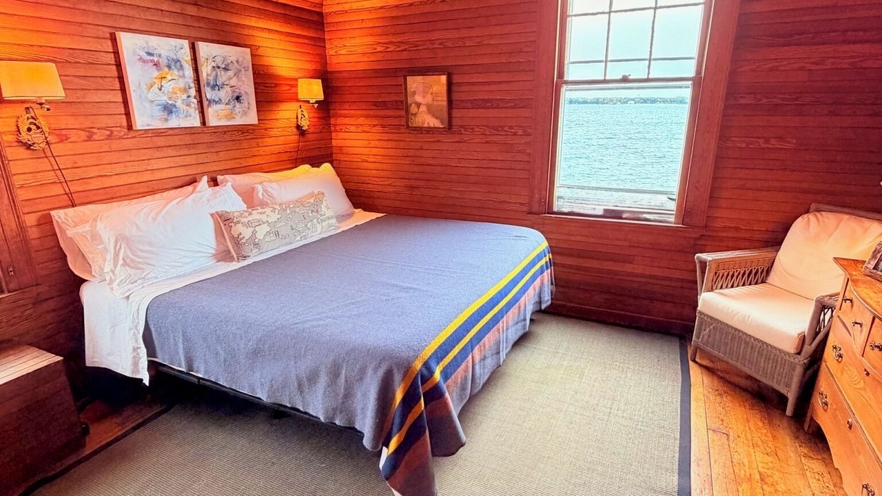 Photo of Bedroom in Frontenac