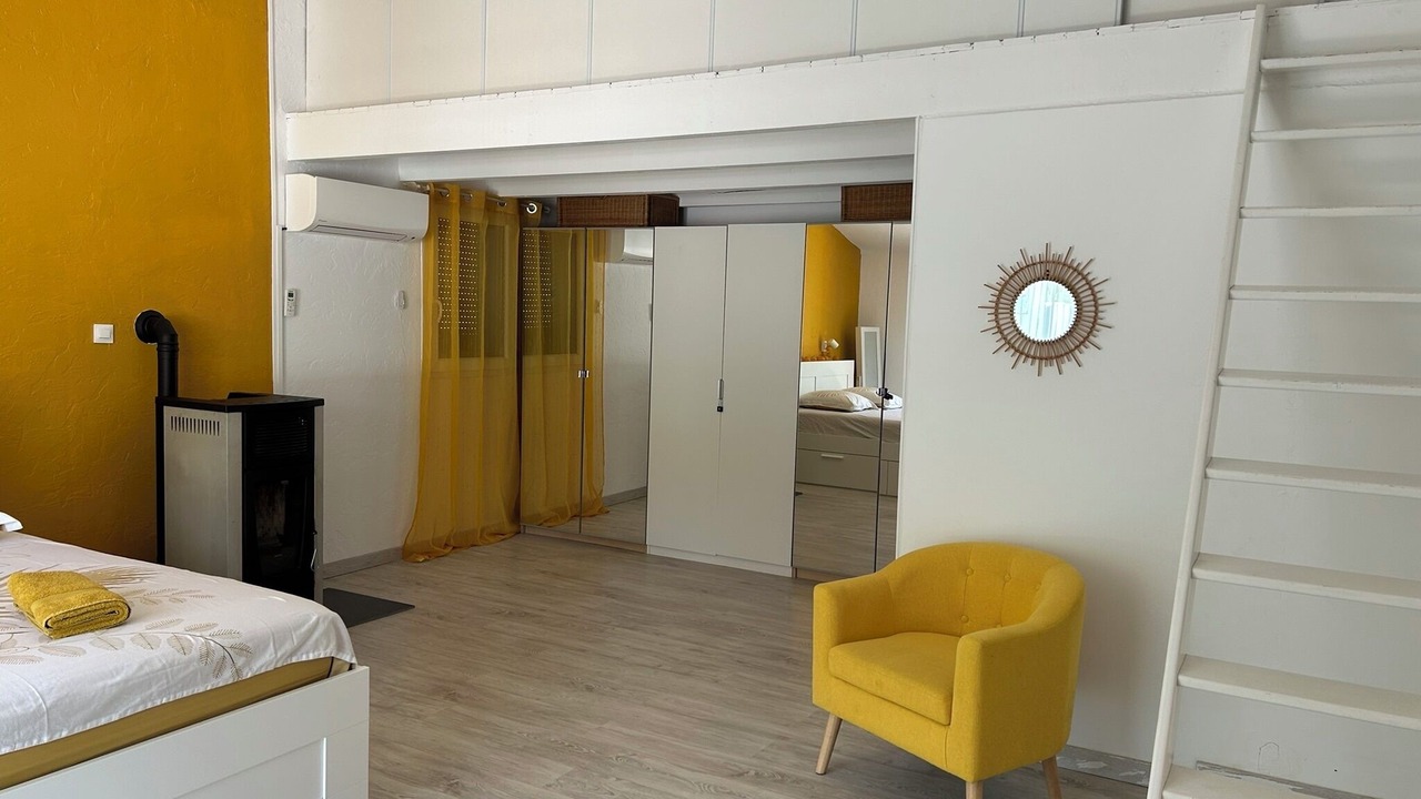 Photo of Bedroom in Neoules