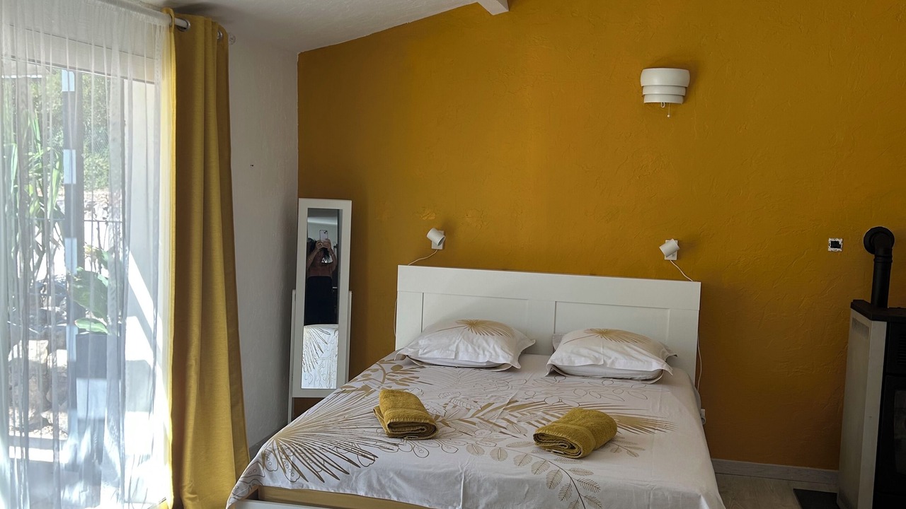 Photo of Bedroom in Neoules