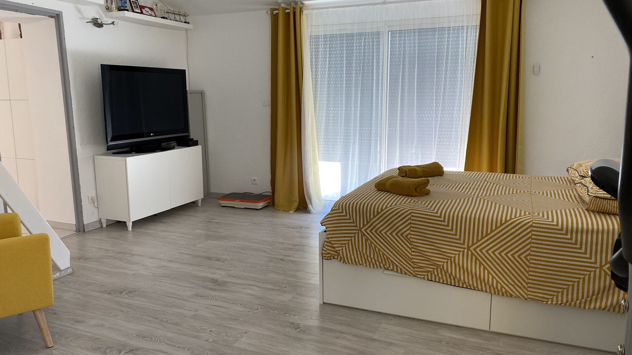 Photo of Bedroom in Neoules