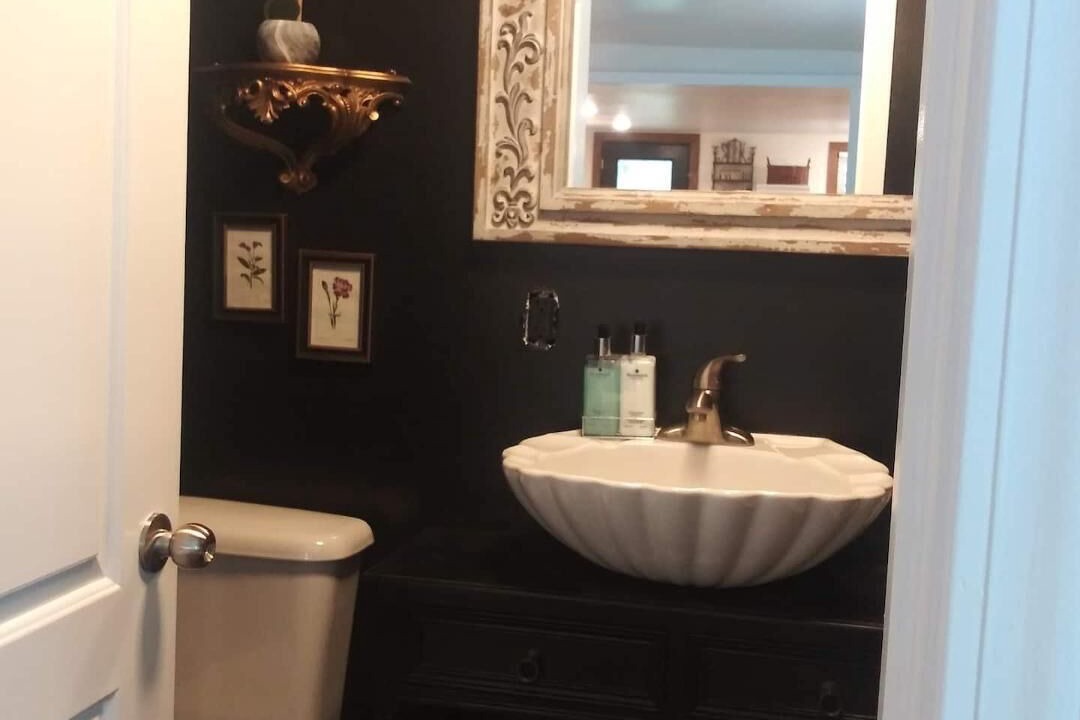 Photo of Bathroom in Chickamauga
