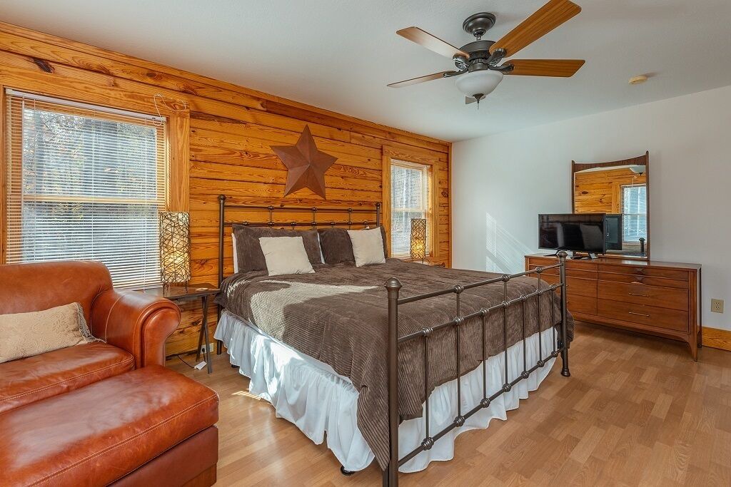 Photo of Bedroom in Lake Lure