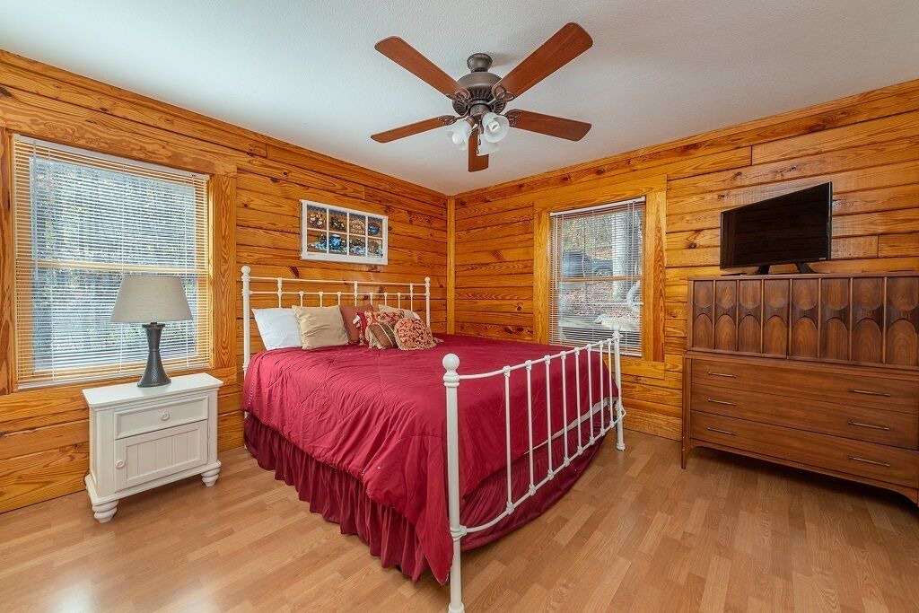Photo of Bedroom in Lake Lure