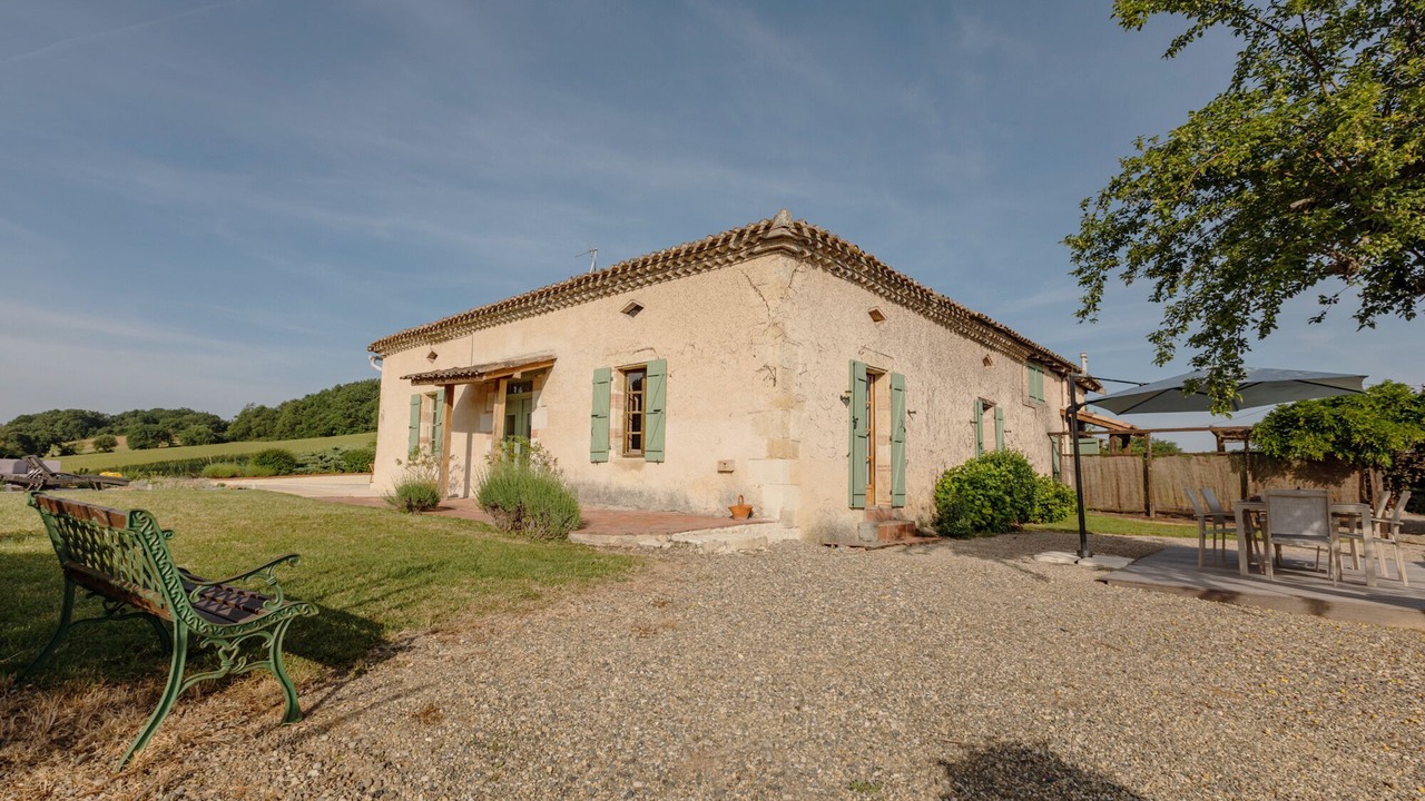 Photo of Outdoor in Puygaillard-de-Lomagne