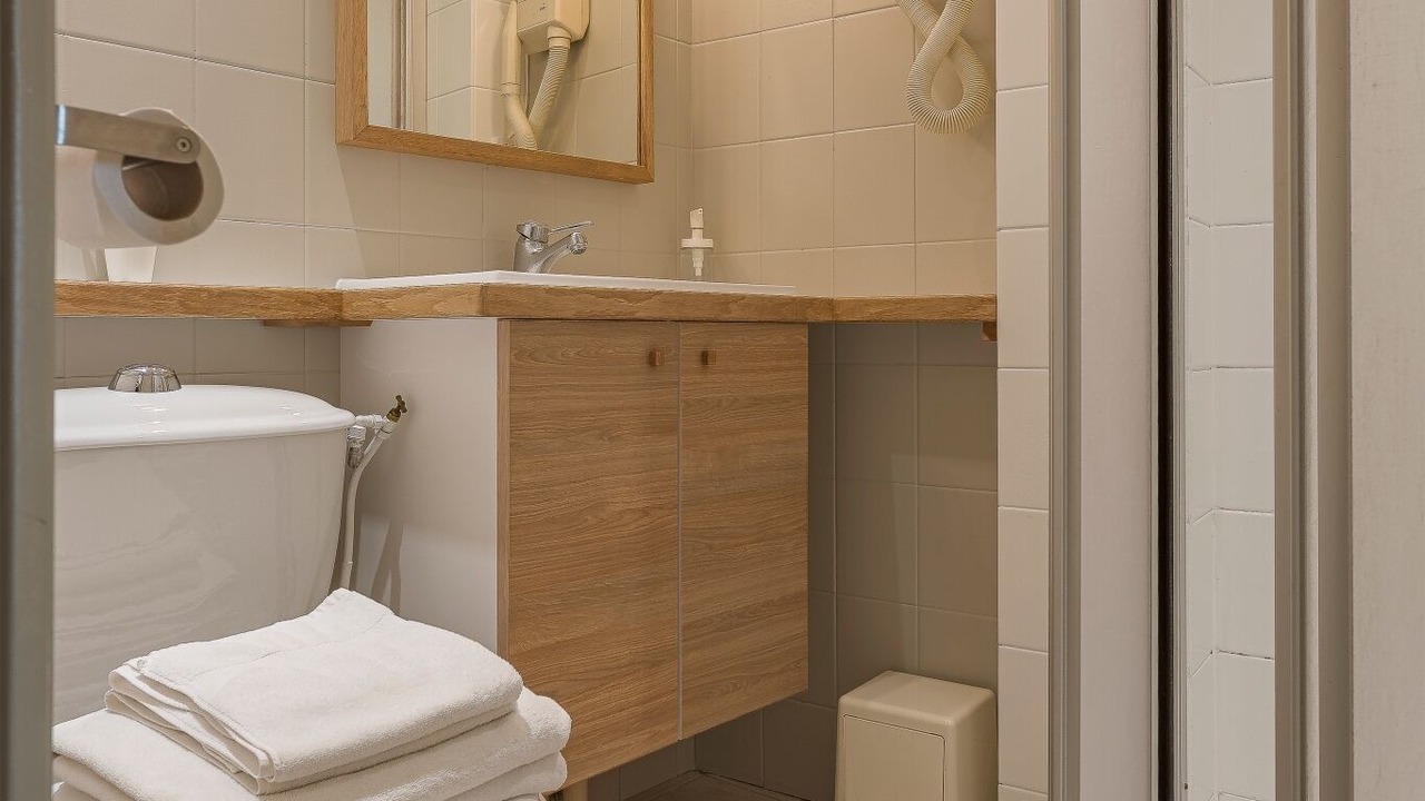 Photo of Bathroom in Ennezat