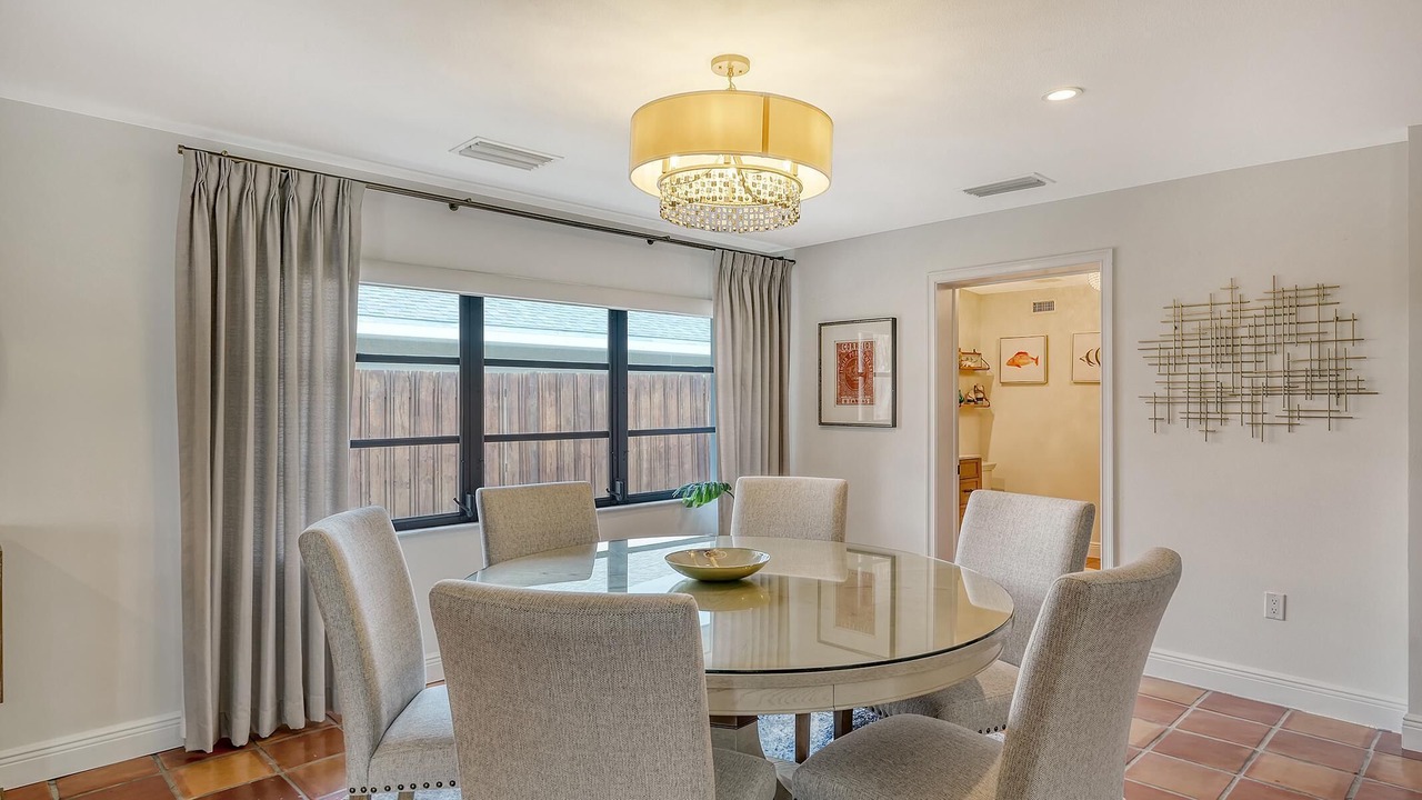 Photo of Livingroom in Saint Armands Key