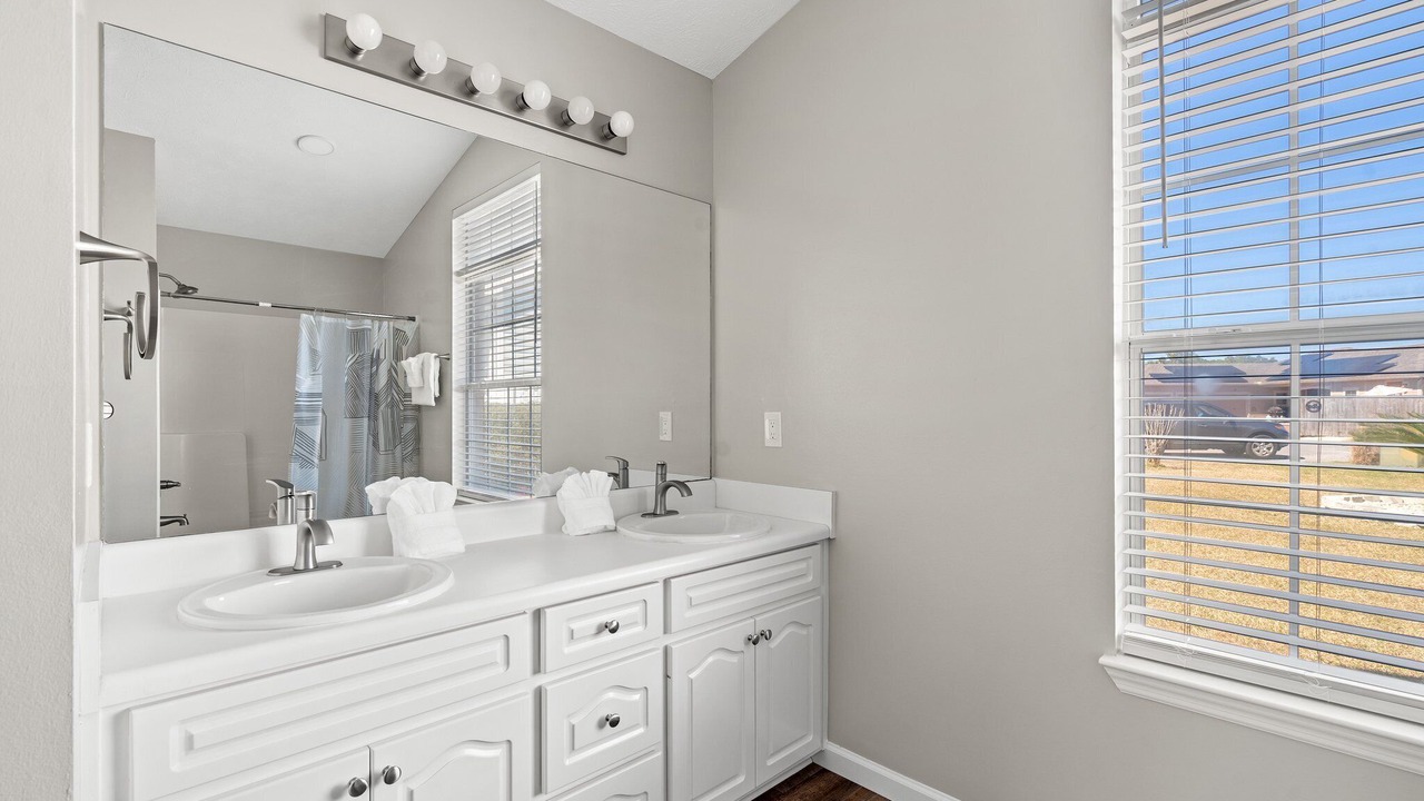 Photo of Bathroom in Gulf Vista