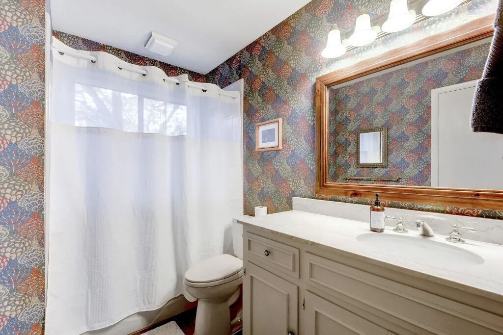 Photo of Bathroom in Manana West