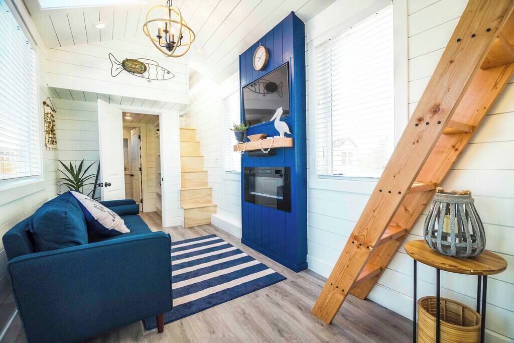 Photo of Livingroom in Apple Valley