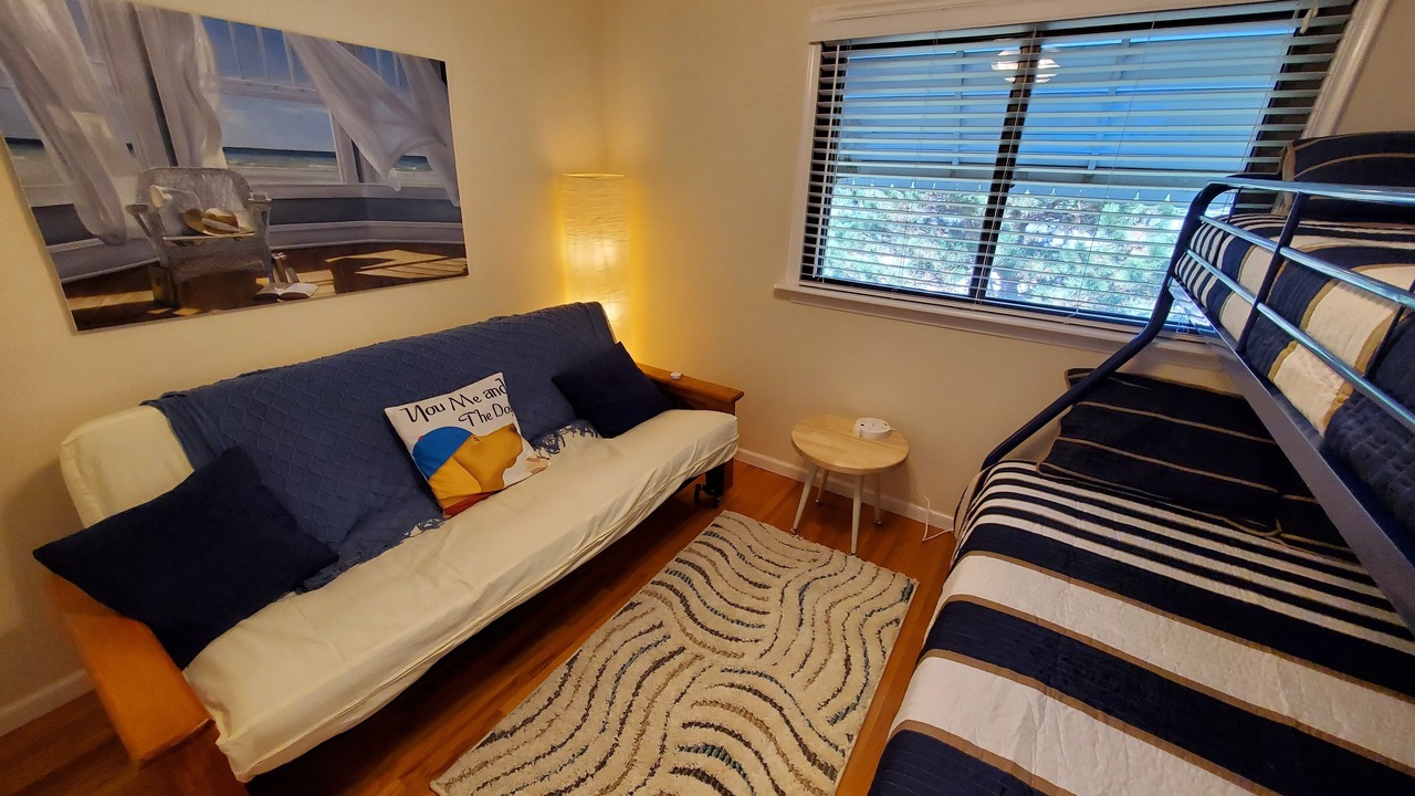 Photo of Bedroom in Tesson Ferry