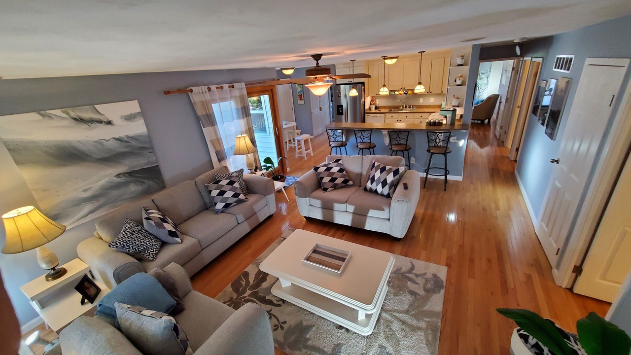 Photo of Livingroom in Tesson Ferry