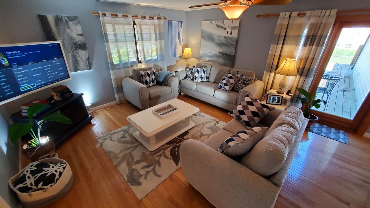 Photo of Livingroom in Tesson Ferry