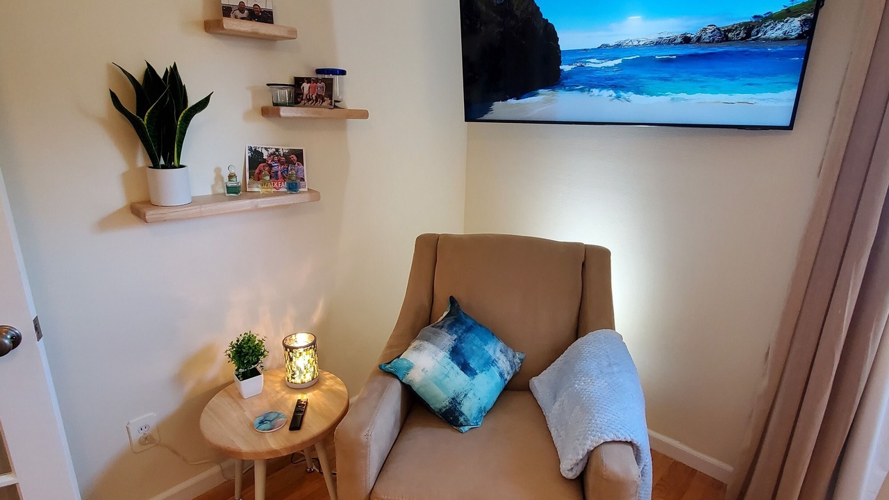 Photo of Livingroom in Tesson Ferry