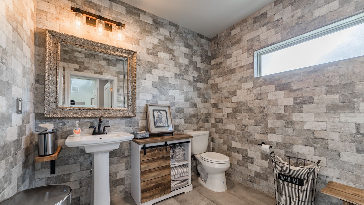 Photo of Bathroom in Spicewood