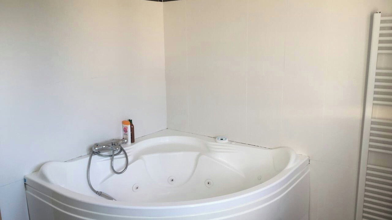 Photo of Bathroom in Villetelle