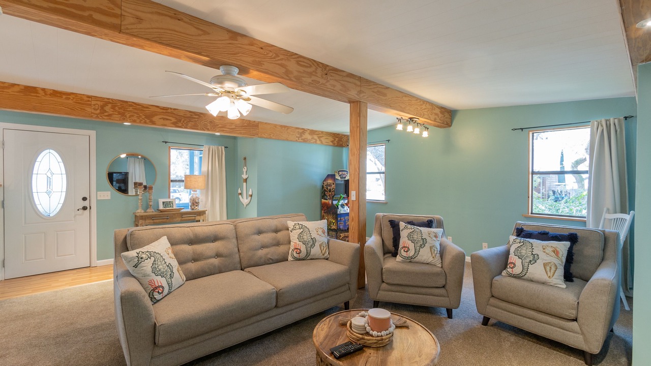 Photo of Livingroom in Odessa