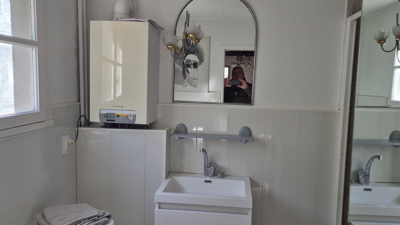 Photo of Bathroom in Vic-sur-Cere