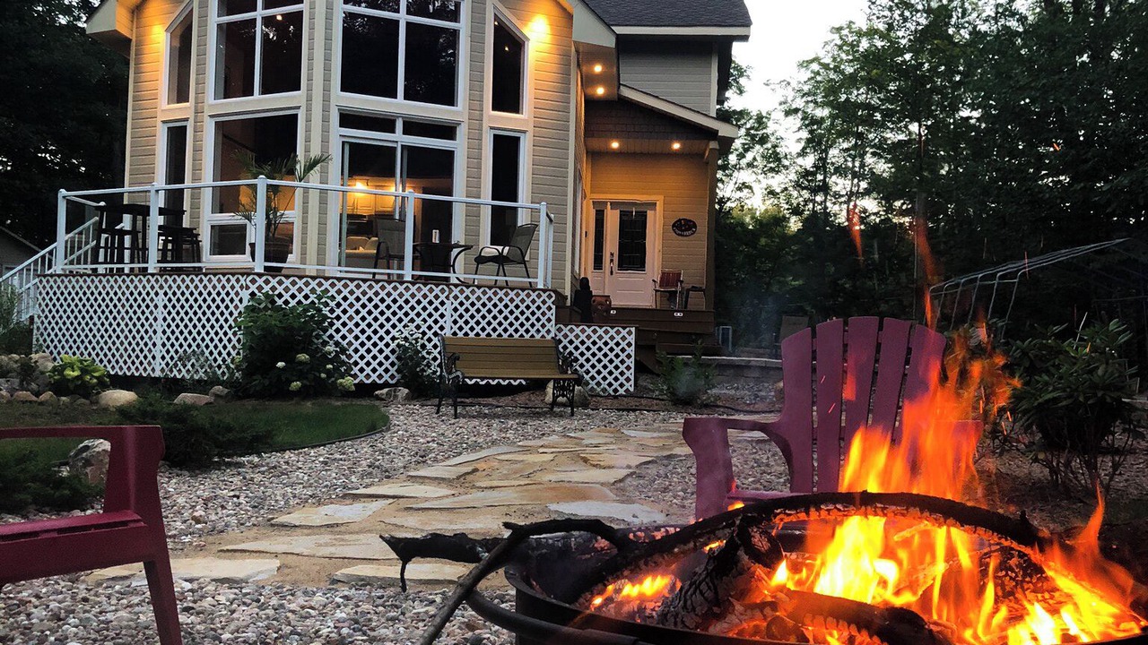 Photo of Patio Balcony in La Peche