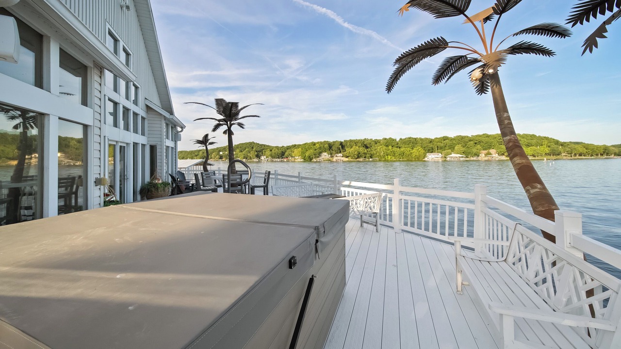 Photo of Patio Balcony in Sunrise Beach