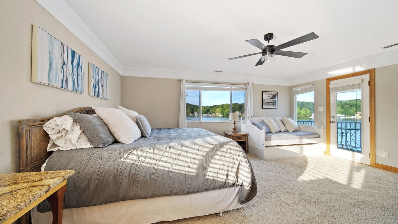 Photo of Bedroom in Sunrise Beach