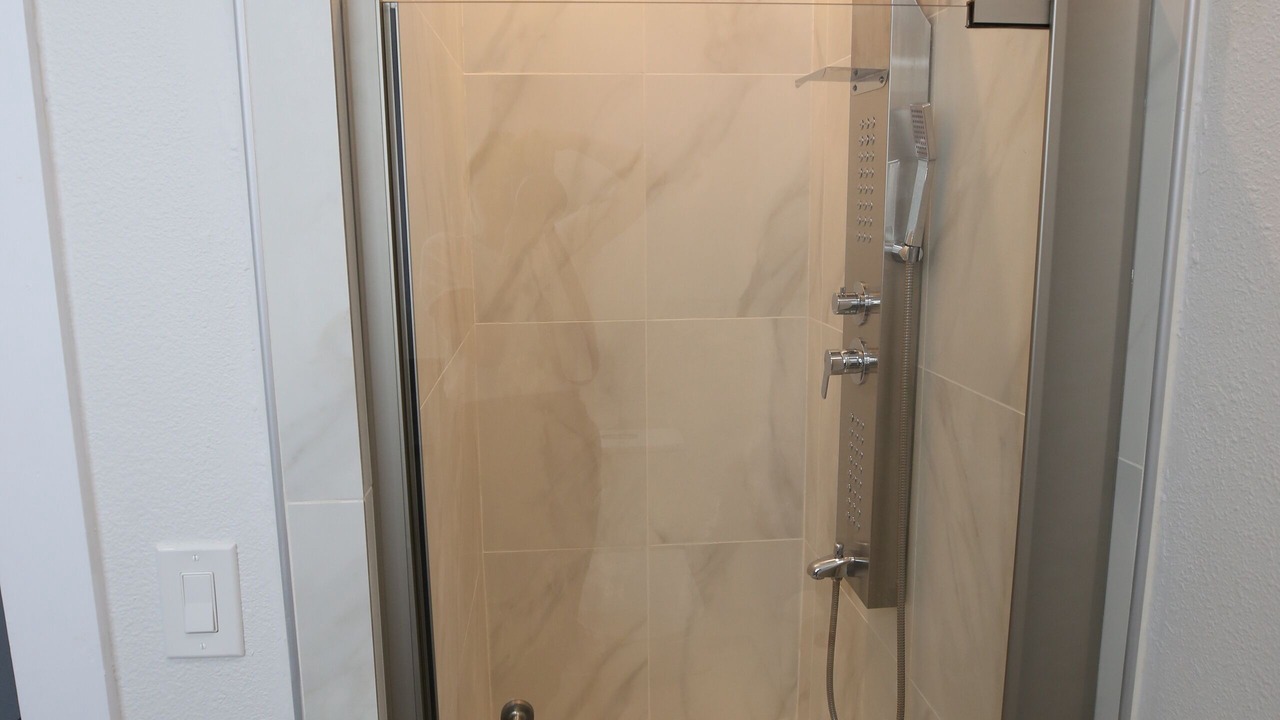 Photo of Bathroom in Nevada Street