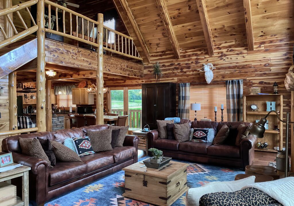 Photo of Livingroom in Lone Rock