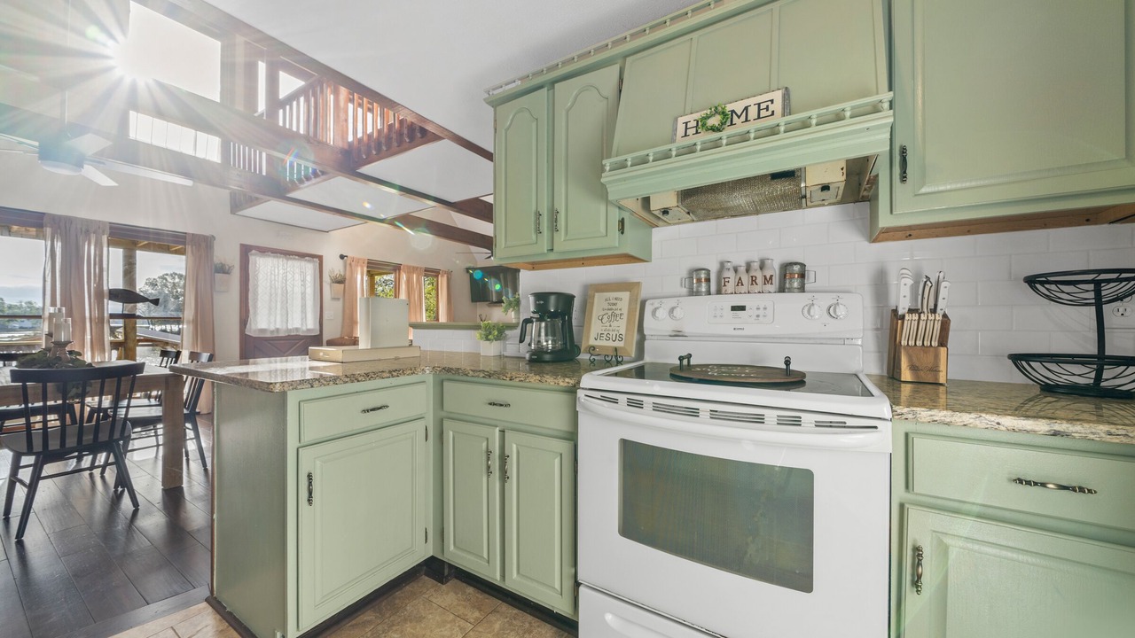 Photo of Kitchen in Eatonton